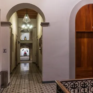 Отель Madero, Керетаро